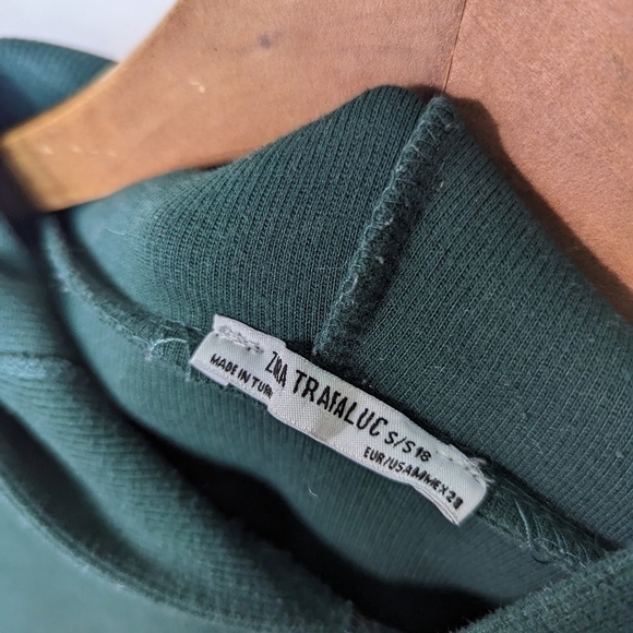 Zara Hoodie Sweatshirt Size Small Crop Green Do Not Create Limits Long Trafaluc - Picture 4 of 12